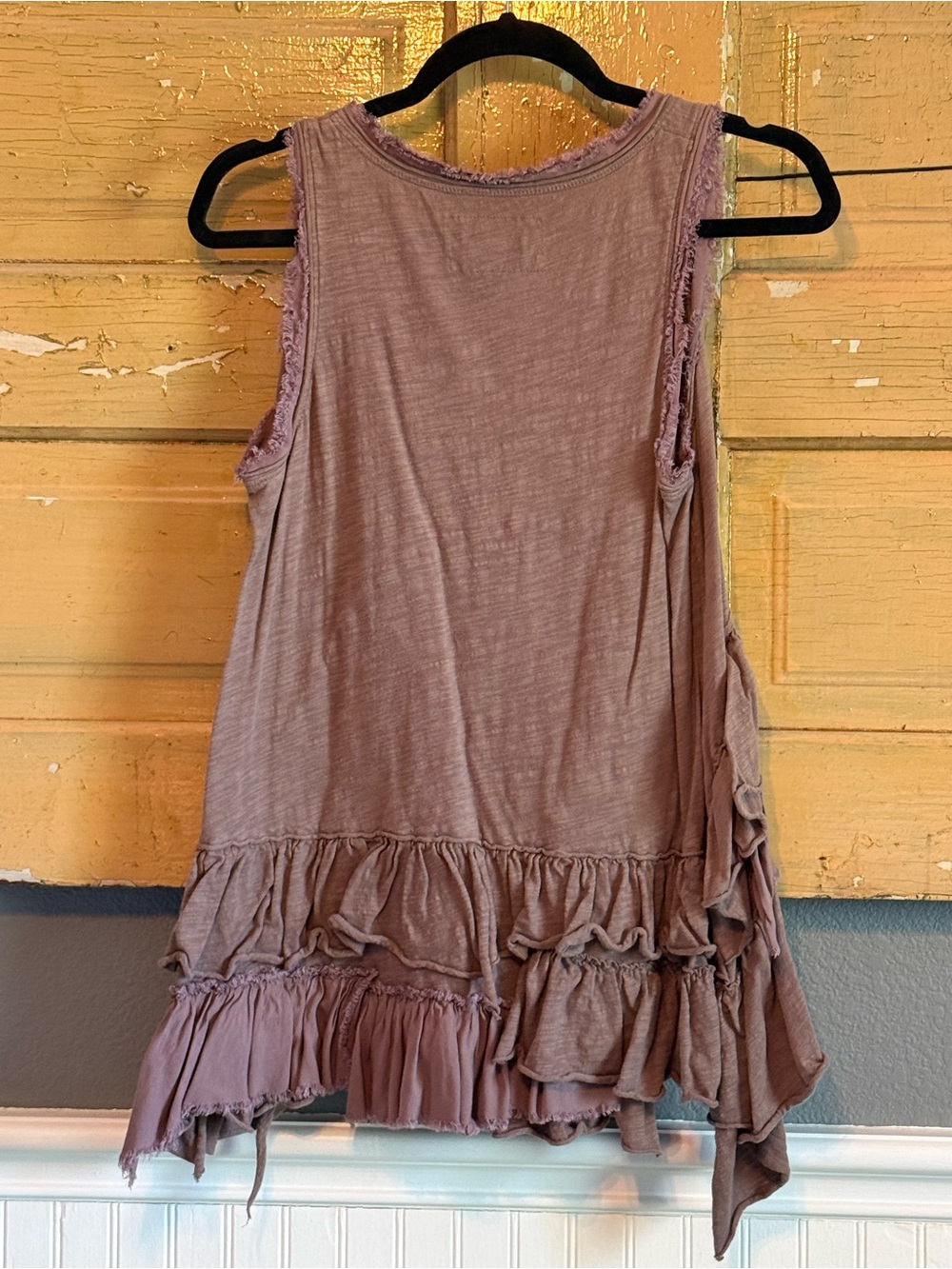 Meadow Rue Mauve Ruffled Sleeveless Tank - Picture 2 of 6